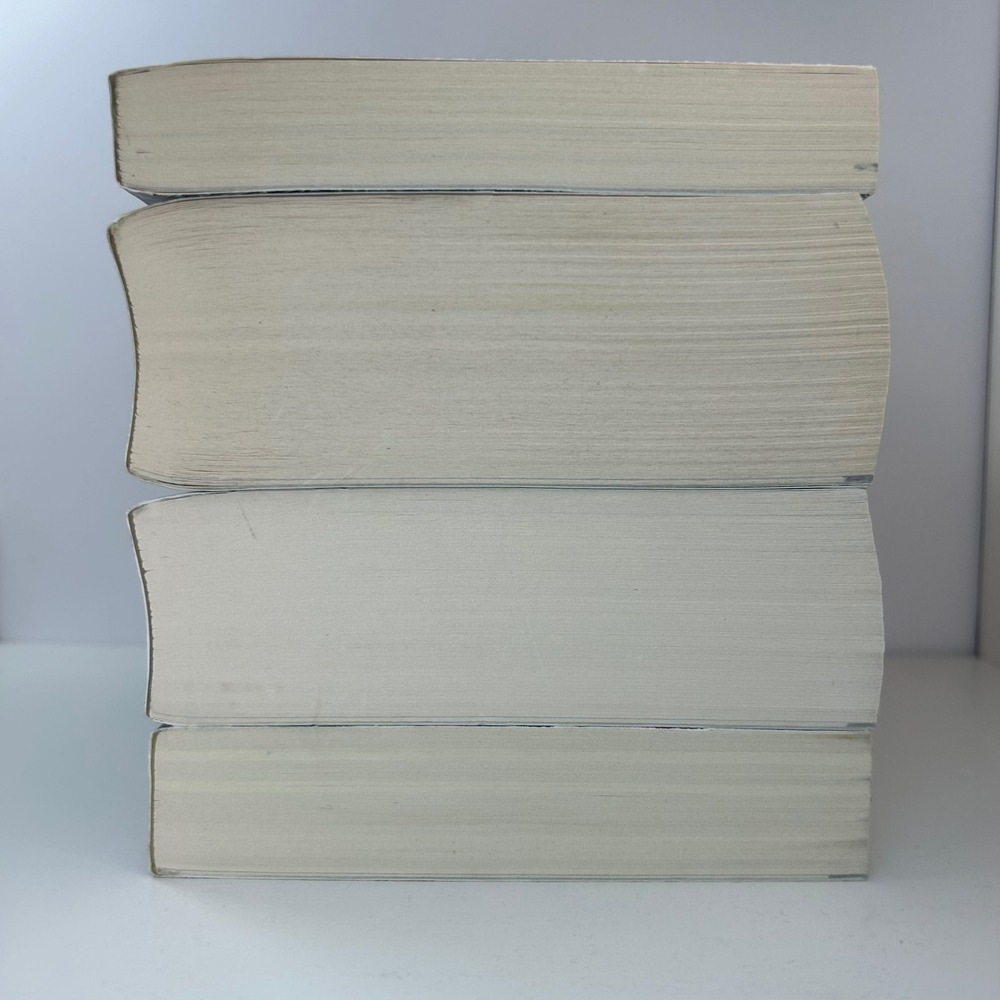 A Court of Thorns and Roses Paperback Set by Sarah J. Maas - Picture 5 of 11
